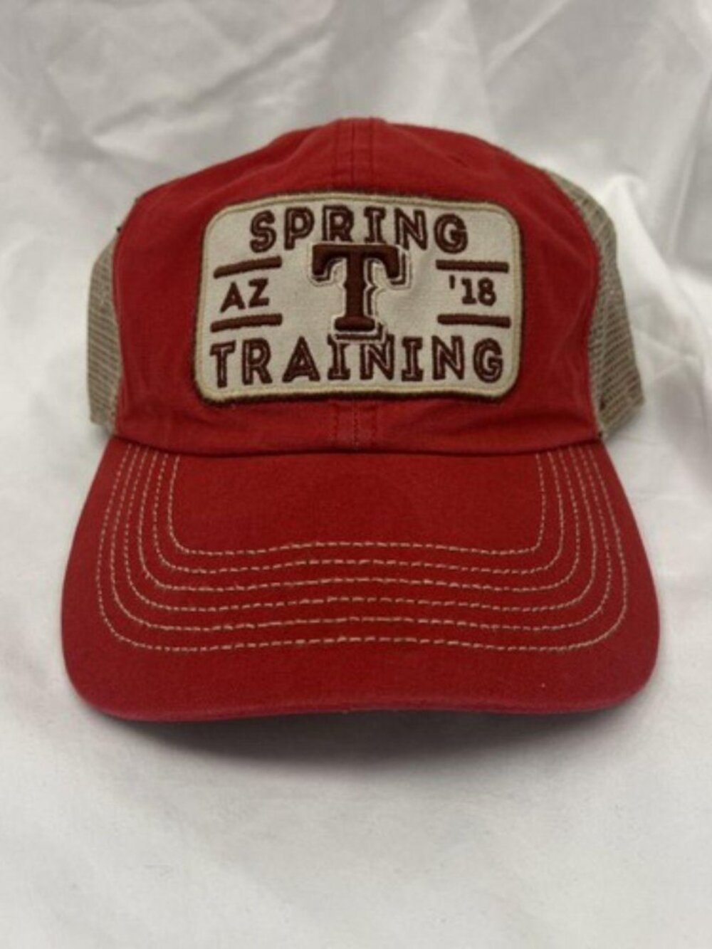 Texas Rangers Hat OSFA 2018 Spring Training Red Beige Embroidered Logo SnapBack